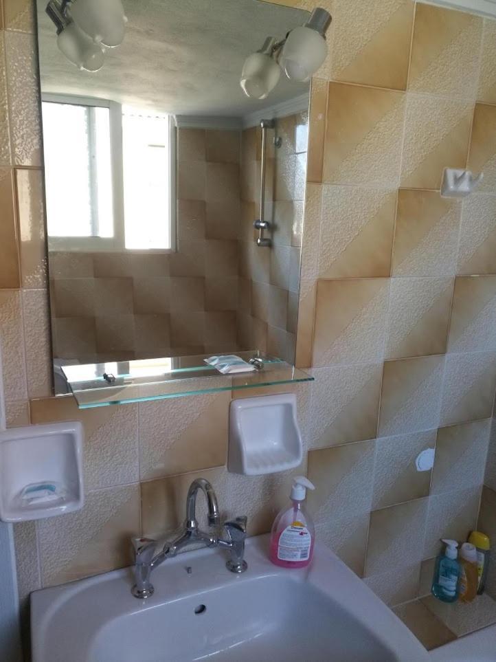 Nafpaktos Apartment And Studios In Port מראה חיצוני תמונה
