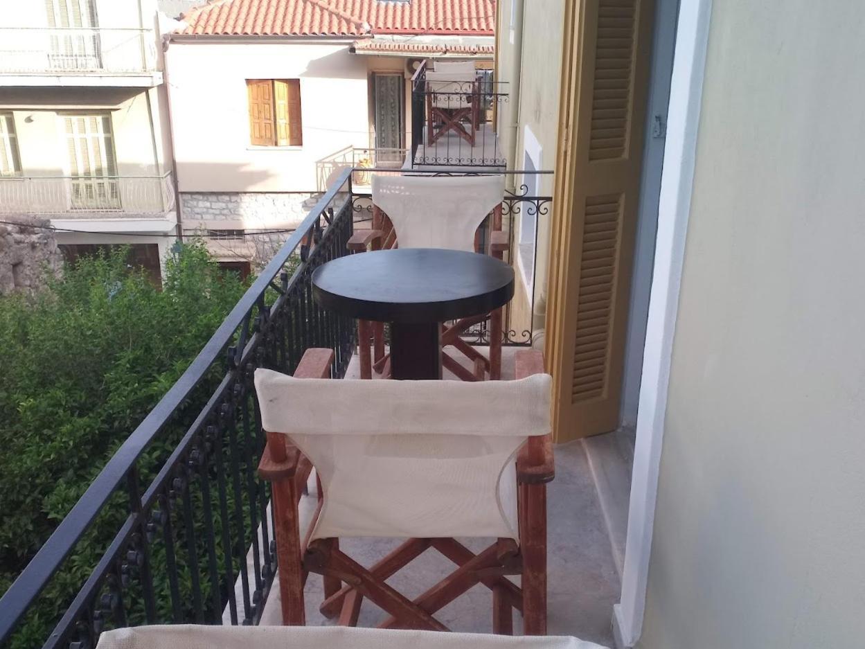 Nafpaktos Apartment And Studios In Port מראה חיצוני תמונה