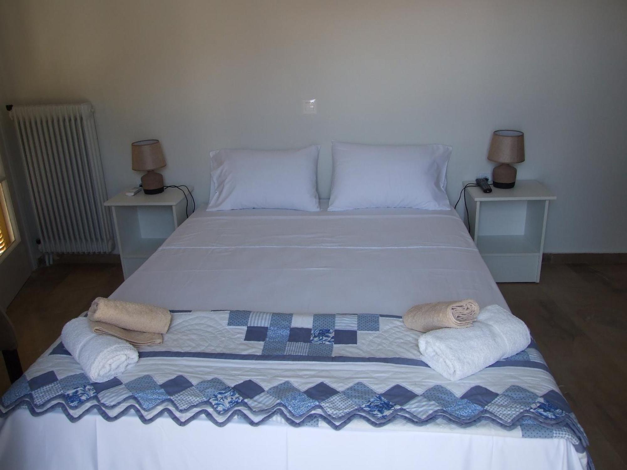 Nafpaktos Apartment And Studios In Port חדר תמונה