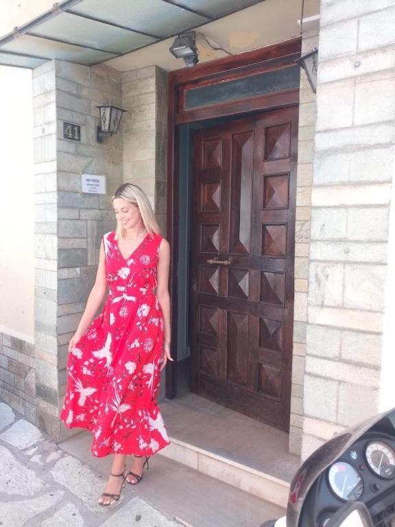Nafpaktos Apartment And Studios In Port מראה חיצוני תמונה