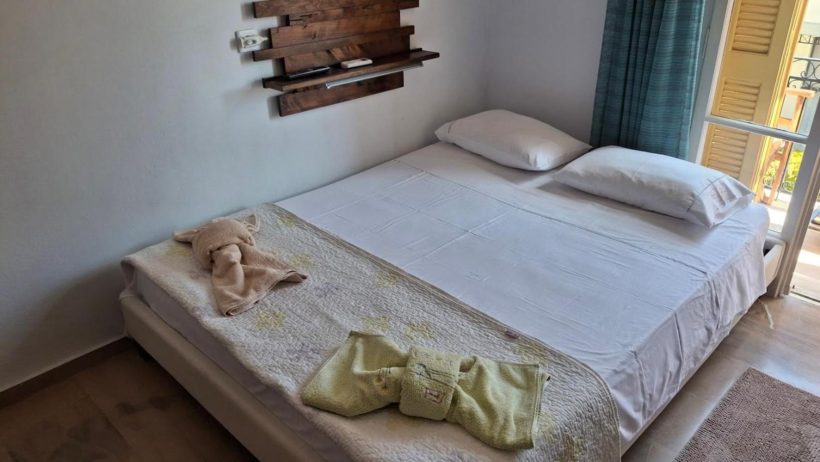 Nafpaktos Apartment And Studios In Port חדר תמונה